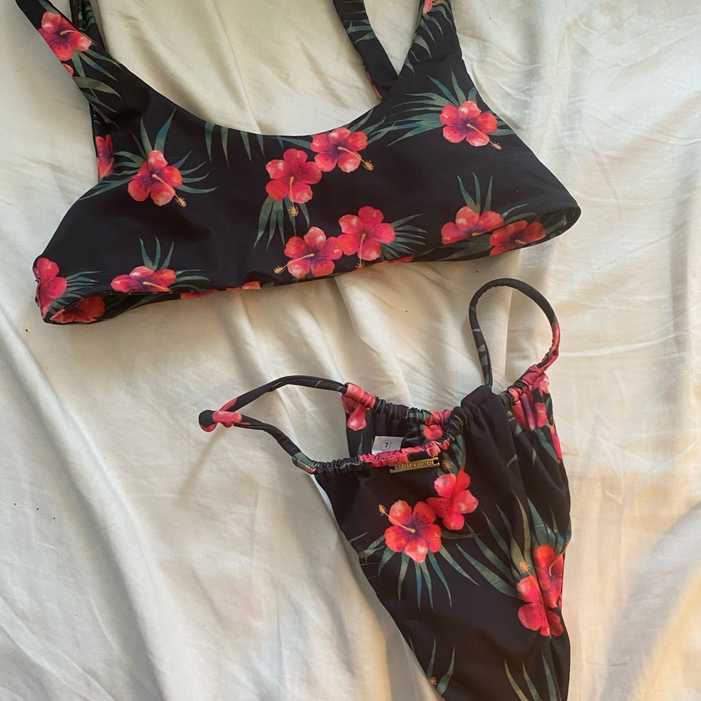 San Lorenzo Hawaiian flower Brazilian bikini
